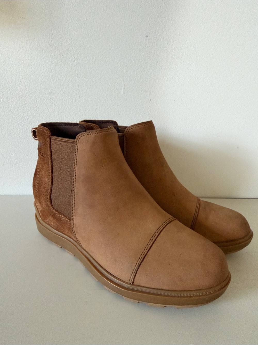 Sorel Chelsea Ankle Boots in Tan Brown. Sz 8.5